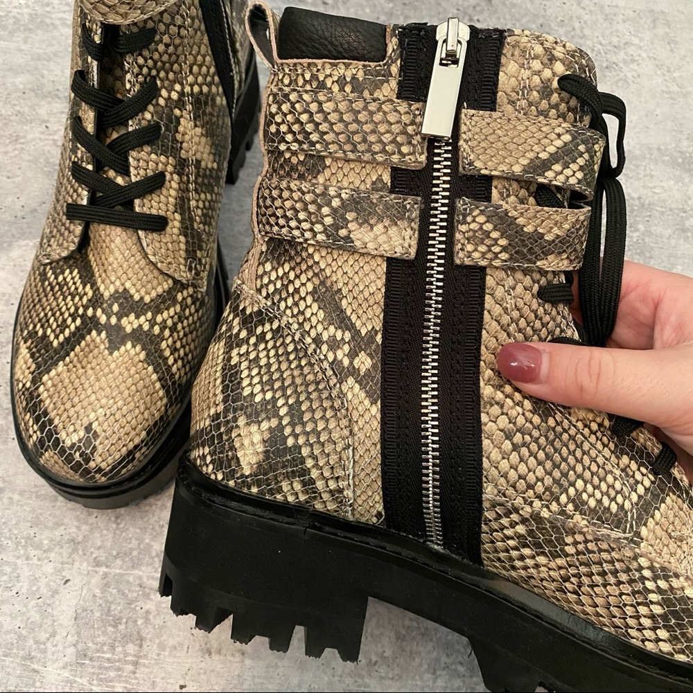 New Dolce Vita Paline Snake Boots - Picture 6 of 6